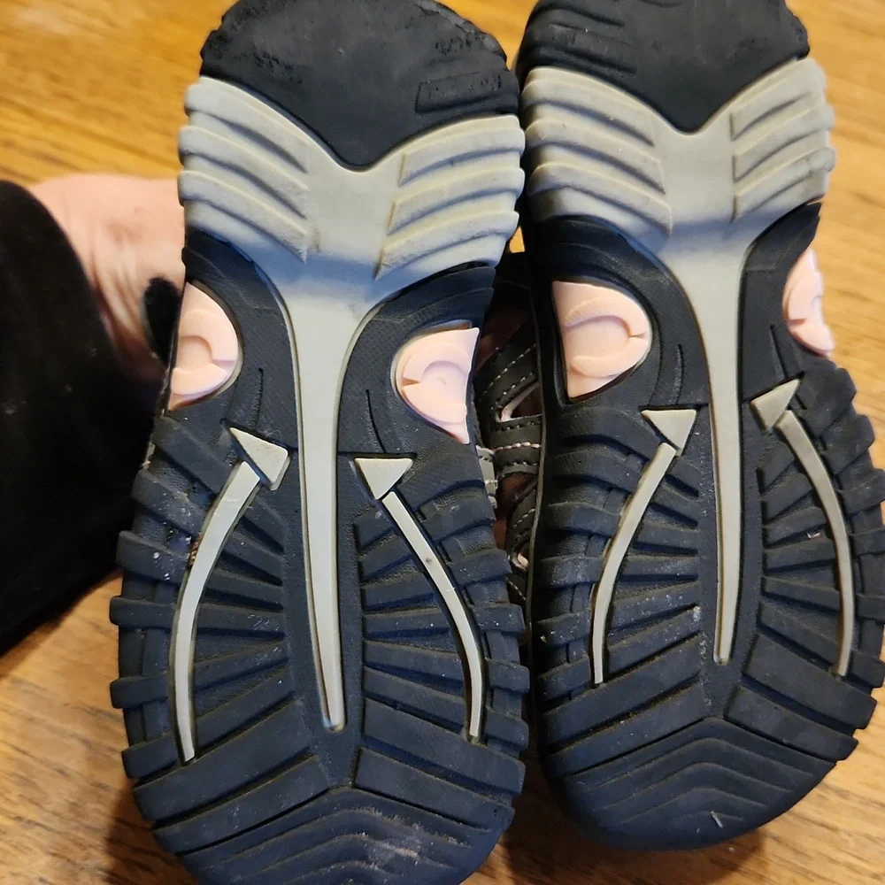 HOBiBEAR Sport Water Toddler Sandals Size 1.5